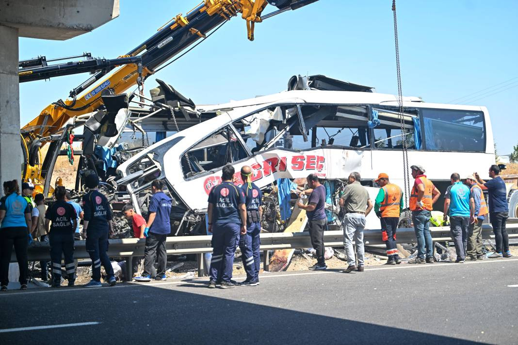 Ankara'daki otobüs faciasında ölü sayısı 11’e çıktı - Resim: 12